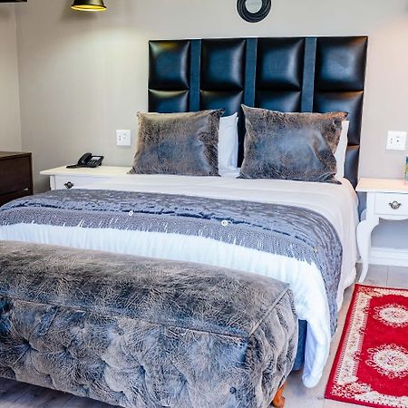 Re-Union Vacations Hotel Hartbeespoort Ngoại thất bức ảnh