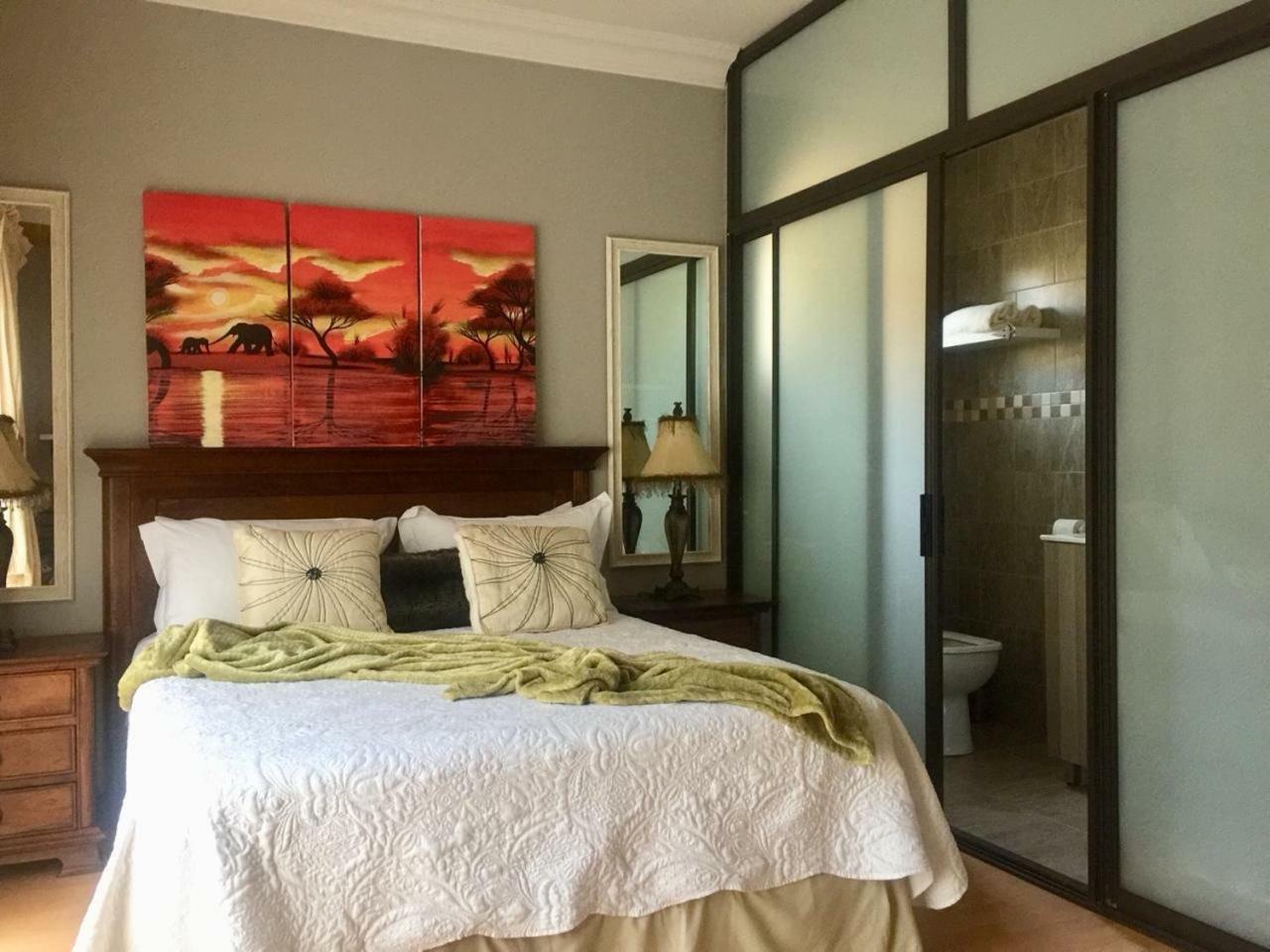 Re-Union Vacations Hotel Hartbeespoort Ngoại thất bức ảnh