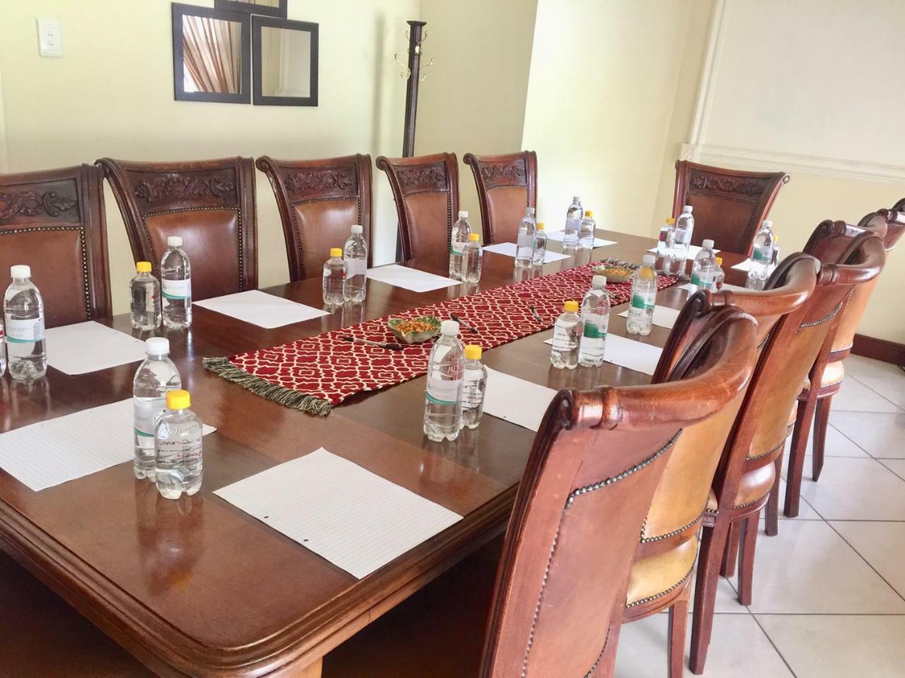 Re-Union Vacations Hotel Hartbeespoort Ngoại thất bức ảnh
