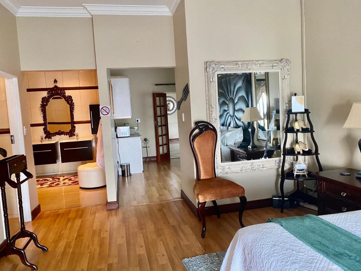 Re-Union Vacations Hotel Hartbeespoort Ngoại thất bức ảnh